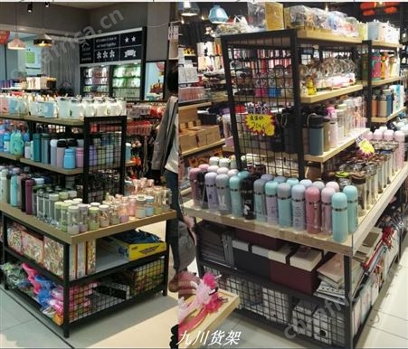 伶俐百货店十元店货架装修