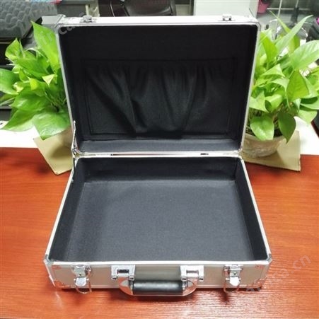 定做铝合金箱 定制航空箱 拉杆箱 工具箱 服装箱 仪器箱 器材箱 运输箱