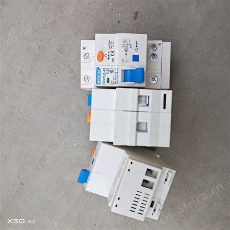 腾拓 漏电保护器DZ47LE-63/1P家用防雷电闸二相漏电断路器