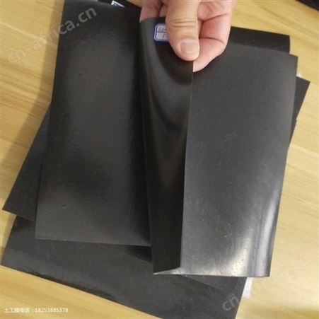 护坡糙面土工膜 垃圾场覆盖光面防渗膜 欢迎来电