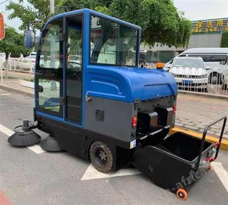 北京扫地机现货直发 道路吸尘清扫车全封闭式扫地车 驾驶式扫地机 售后齐全 全国销售