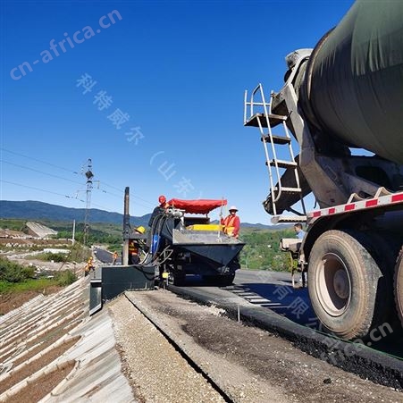 小型拦水带滑模机 公路路肩石成型机科特威尔机械