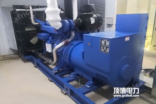 700KW玉柴发电机组图片