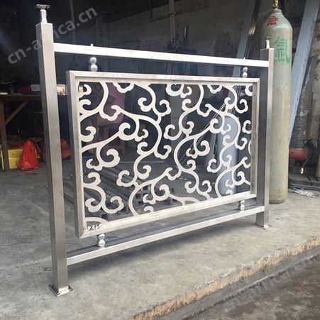 不锈钢门安装 佛山不锈钢门用心品质