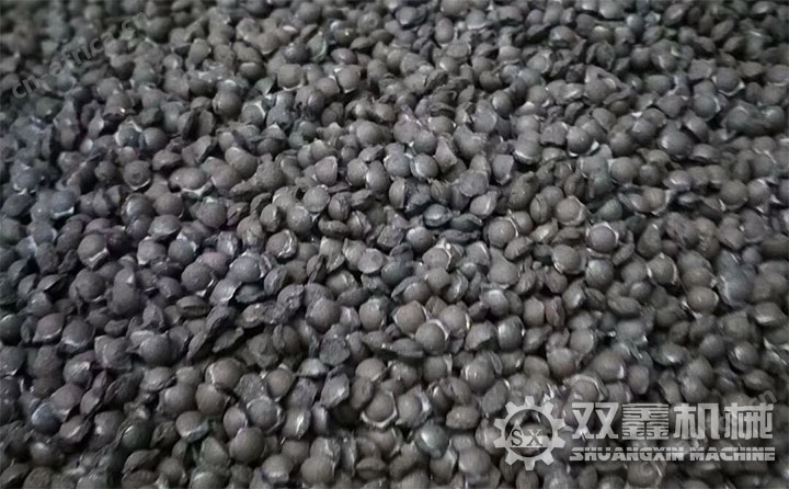 对辊挤压造粒机颗粒