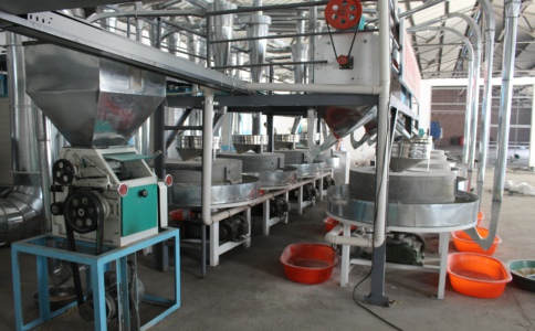 小型石磨面粉机